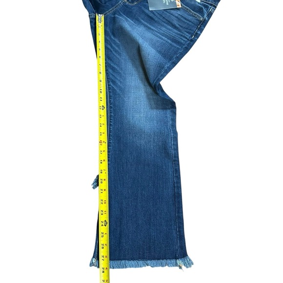 A.N.A New Approach Denim High Rise Kick Crop‎ Flare Women's Size 14T Raw Hem - Picture 9 of 12